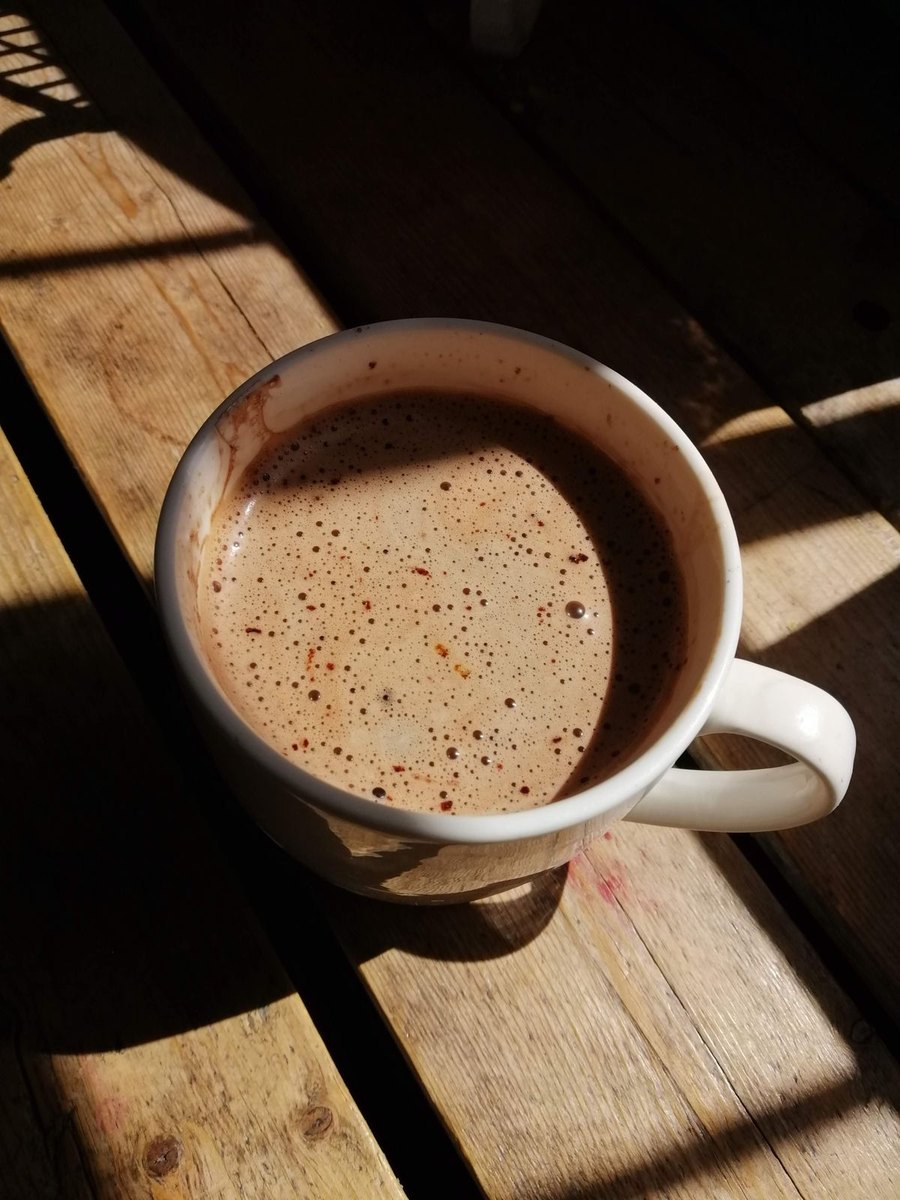 Chocolat chaud maison, au soleil de quatre heures
