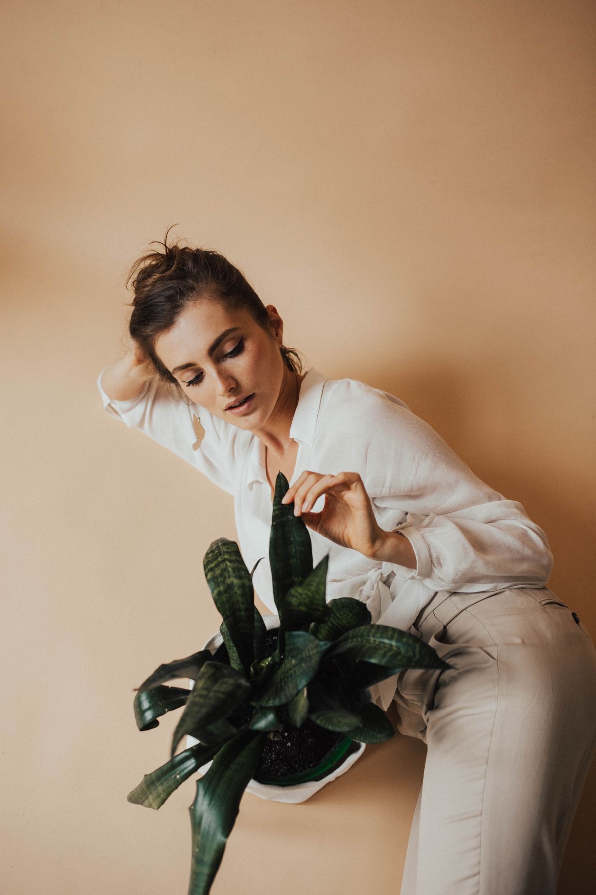 Lina, esthéticienne — mains, pieds & épilation